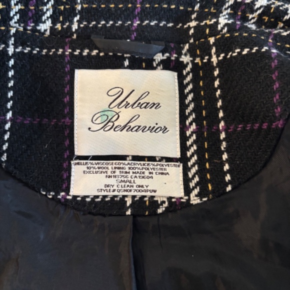 Urban Behavior Vintage Patterned Black Pea Coat - Size S - Picture 5 of 5